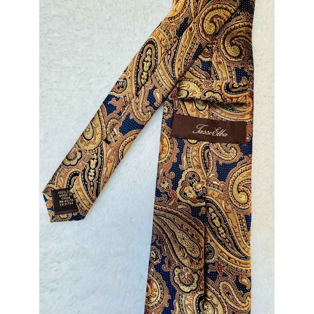 Tasso Elba Necktie Gold Navy Blue Silk Paisley‎ Tie Width 3.5